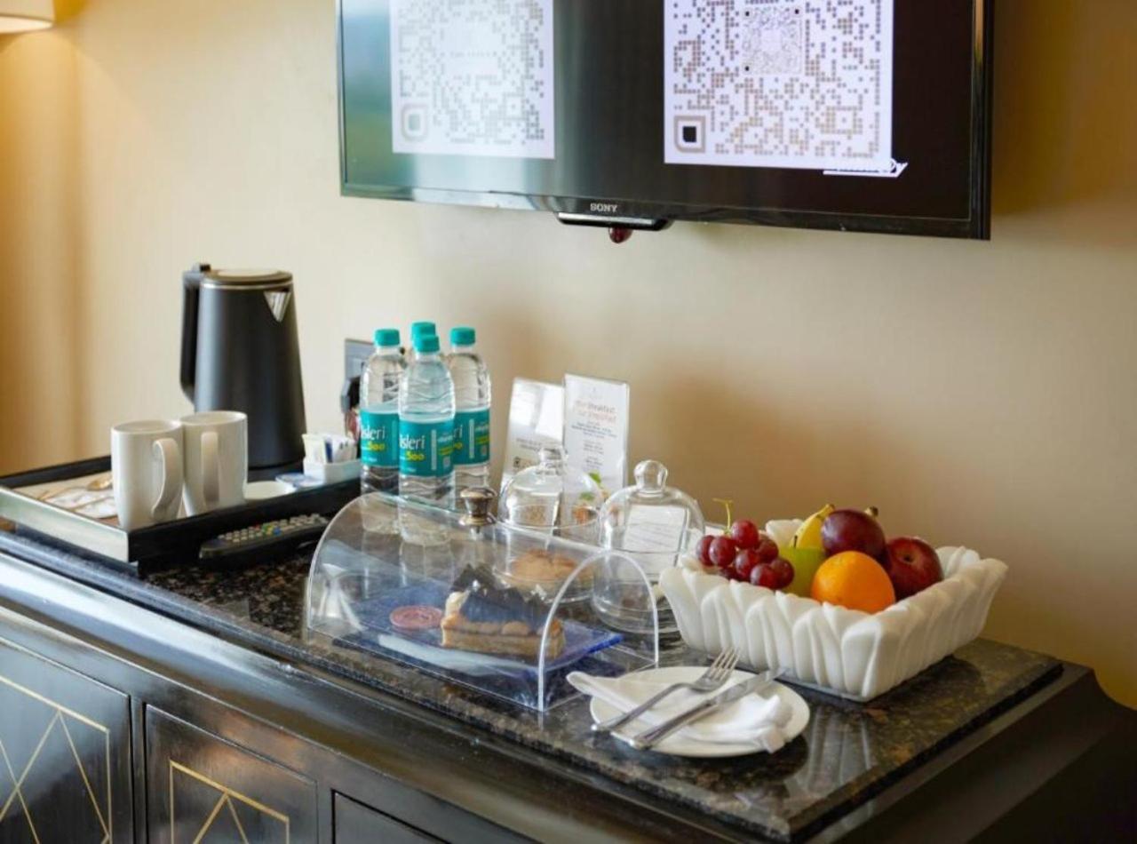 Rosewood Suites A Family Hotel Near Delhi Airport 新德里 外观 照片