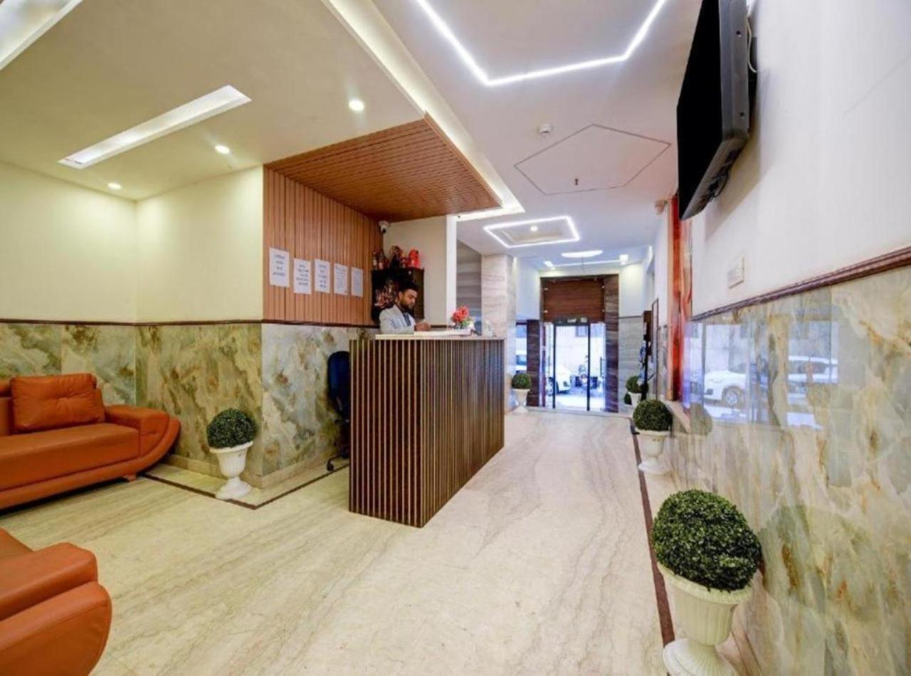 Rosewood Suites A Family Hotel Near Delhi Airport 新德里 外观 照片